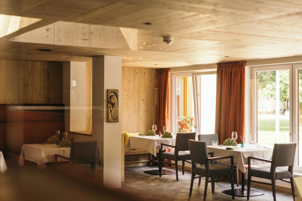 Hotel Gartenhotel Linde 4 Sterne Superior Ried im Oberinntal